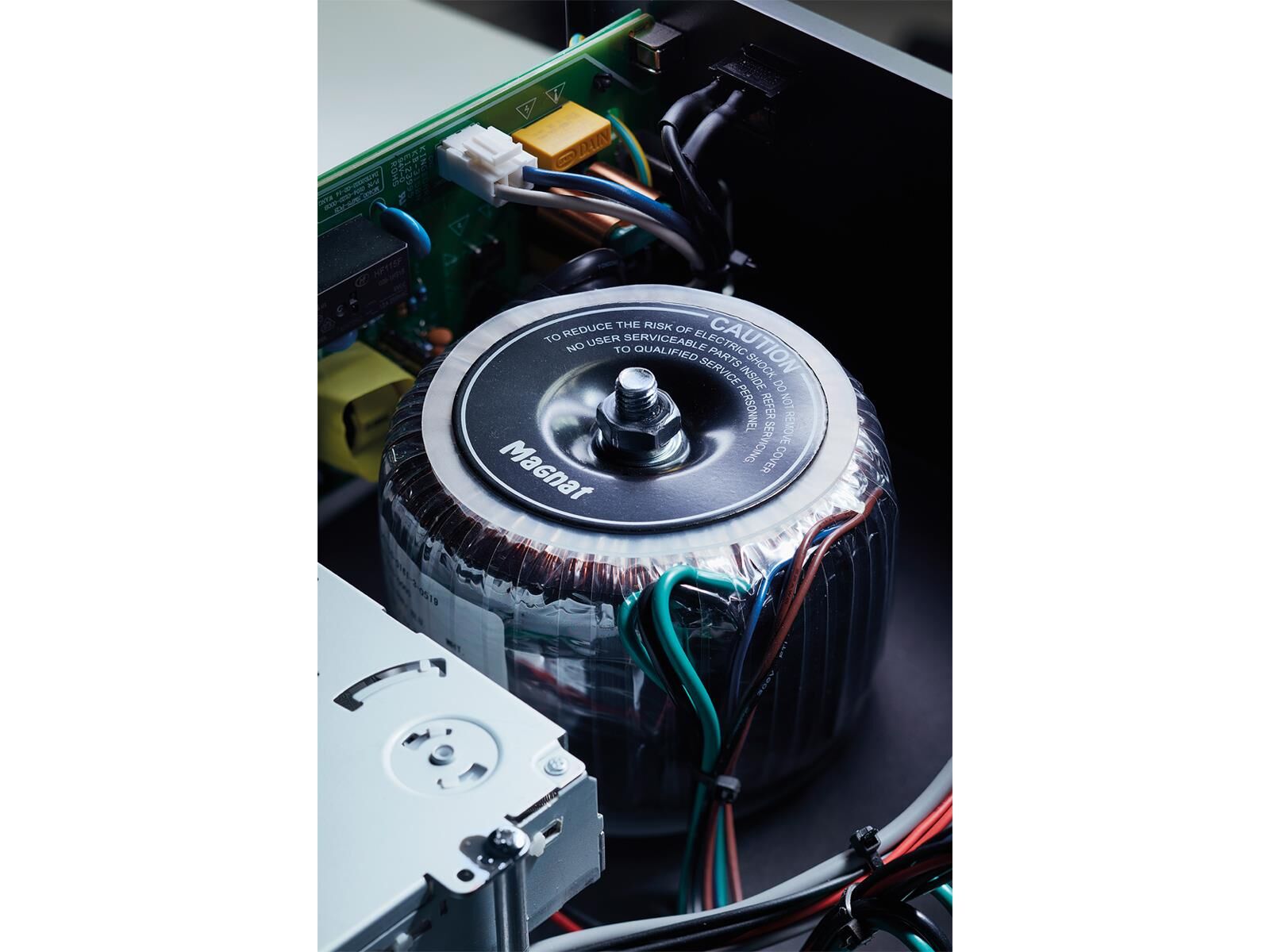 Magnat MC 400 Stereo Netzwerk-Receiver