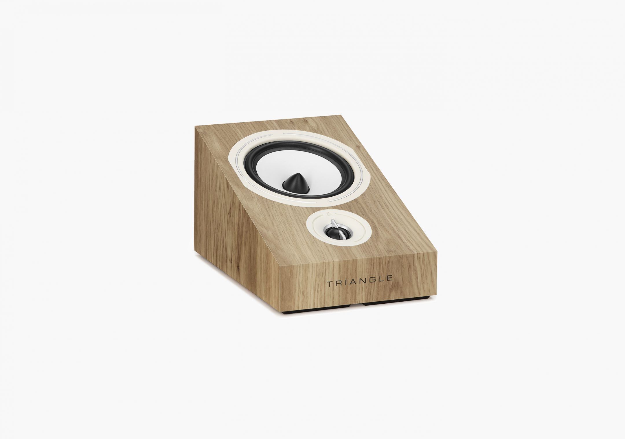 bra1-light-oak-packshot-1-2160x1518.jpg TRIANGLE BOREA BRA 1 (Paarpreis) Eiche hell