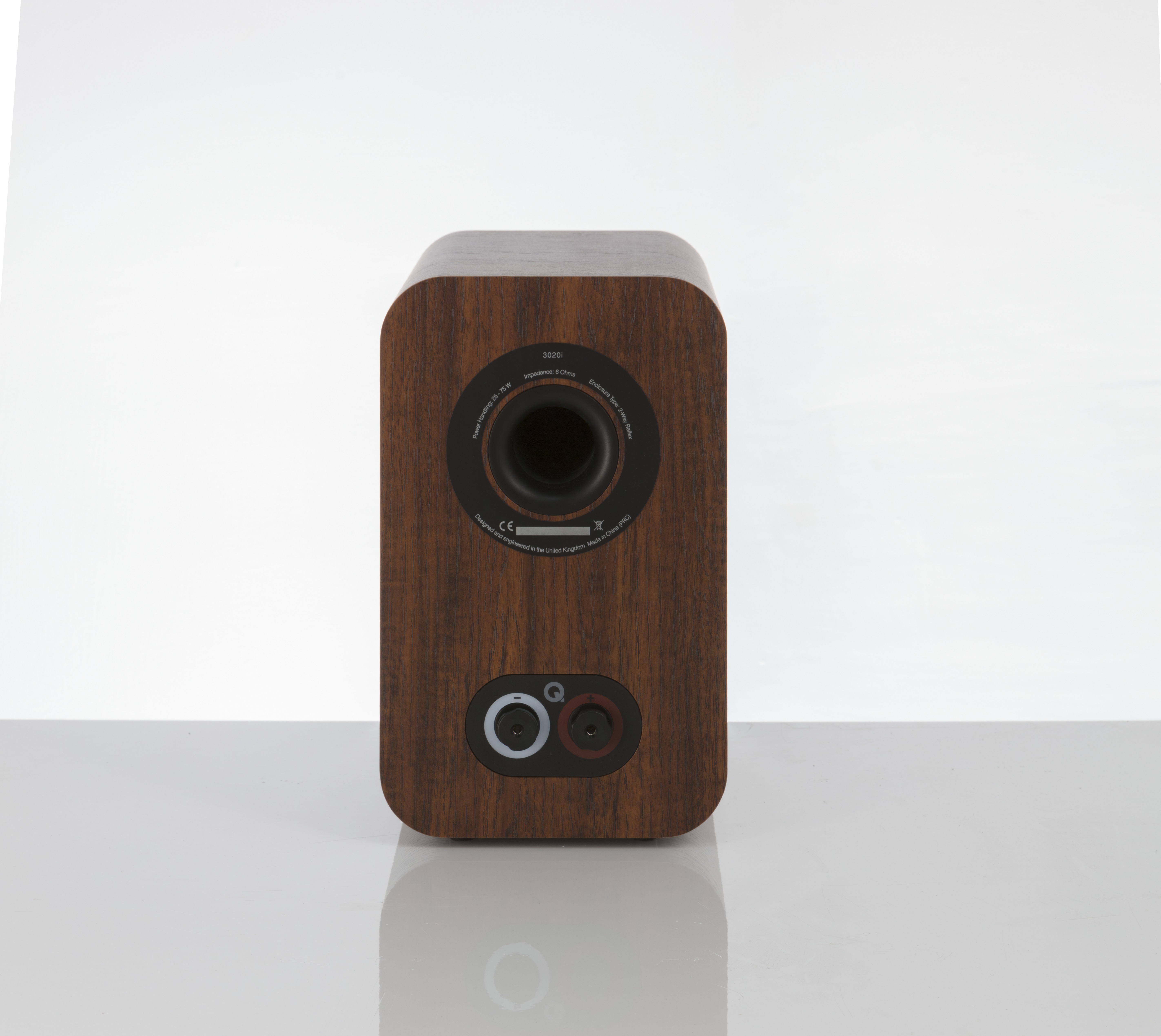 Q ACOUSTICS 3020 i Nussbaum (Paarpreis) Q ACOUSTICS 3020 i Nussbaum (Paarpreis)