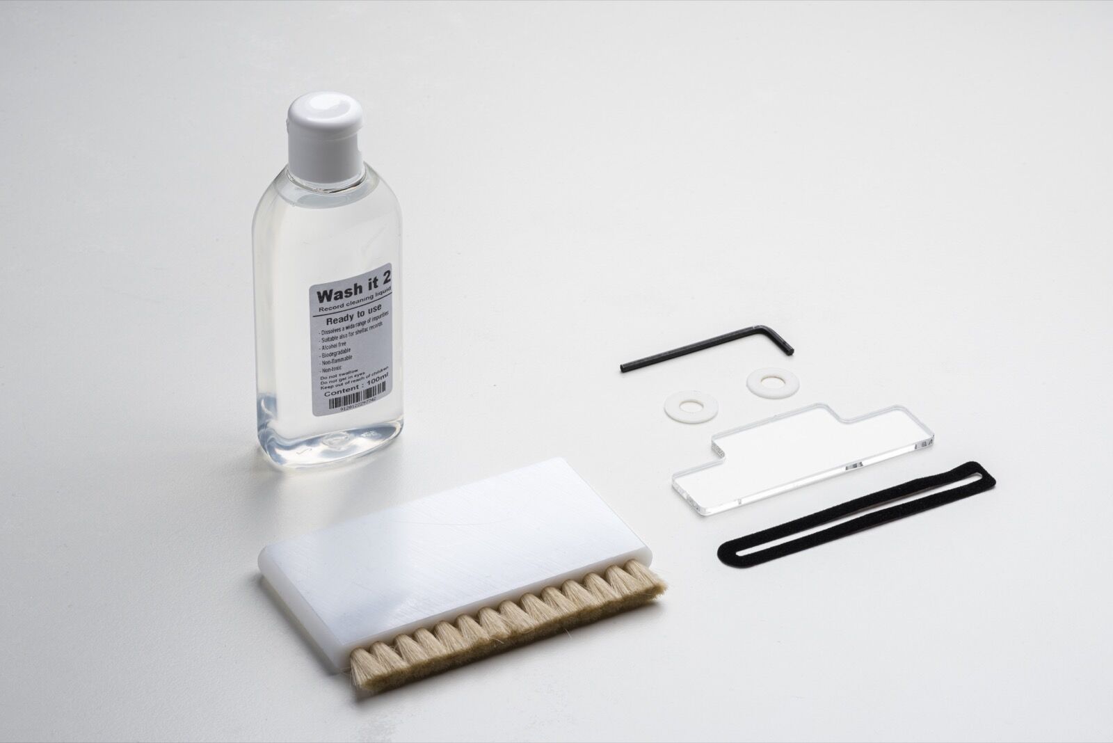 pro_VC_E2_accessories_1600px.jpg Pro-Ject VC-E2 Vinyl Cleaner Plattenwaschmaschine