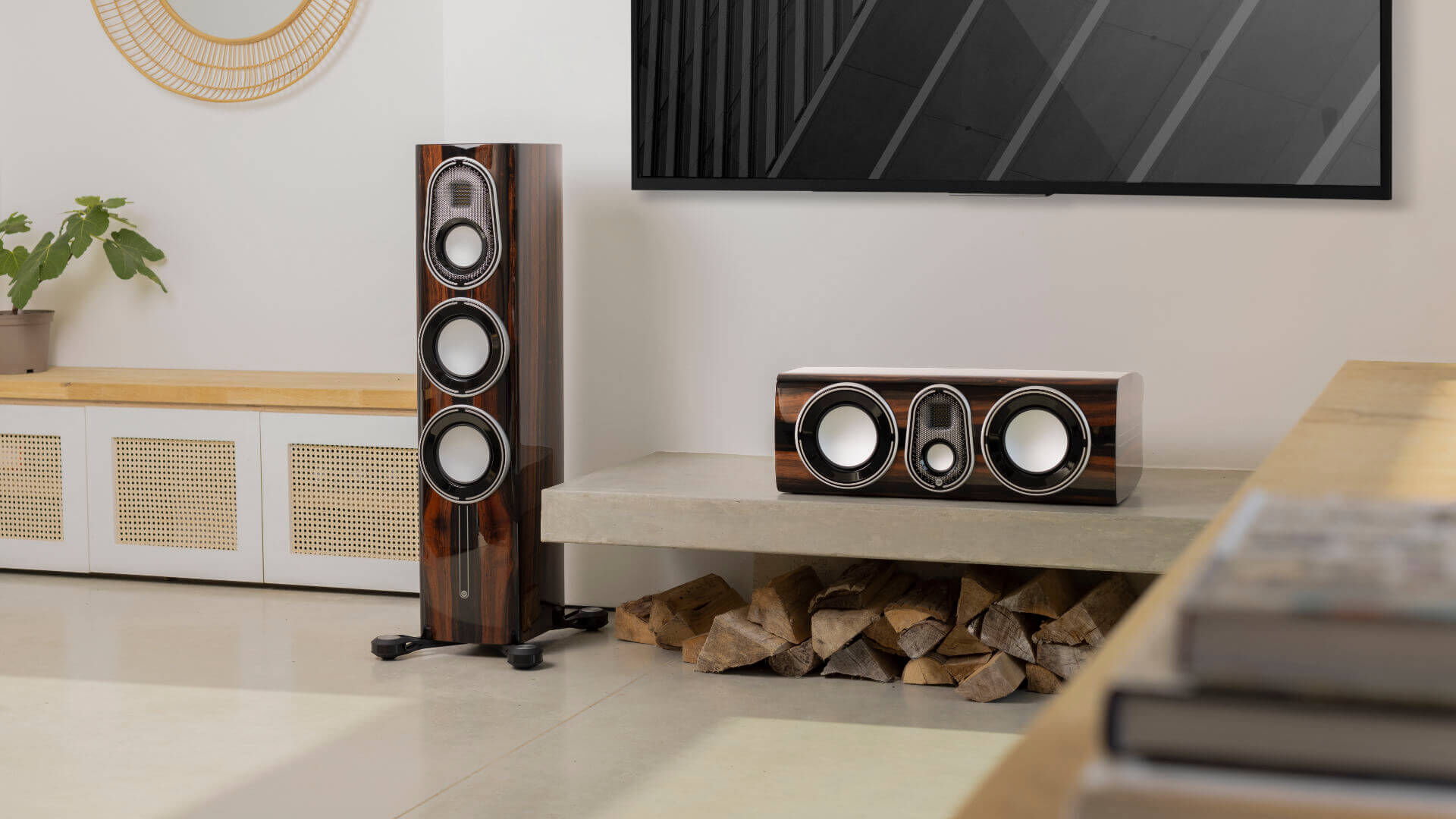 Monitor Audio Center
