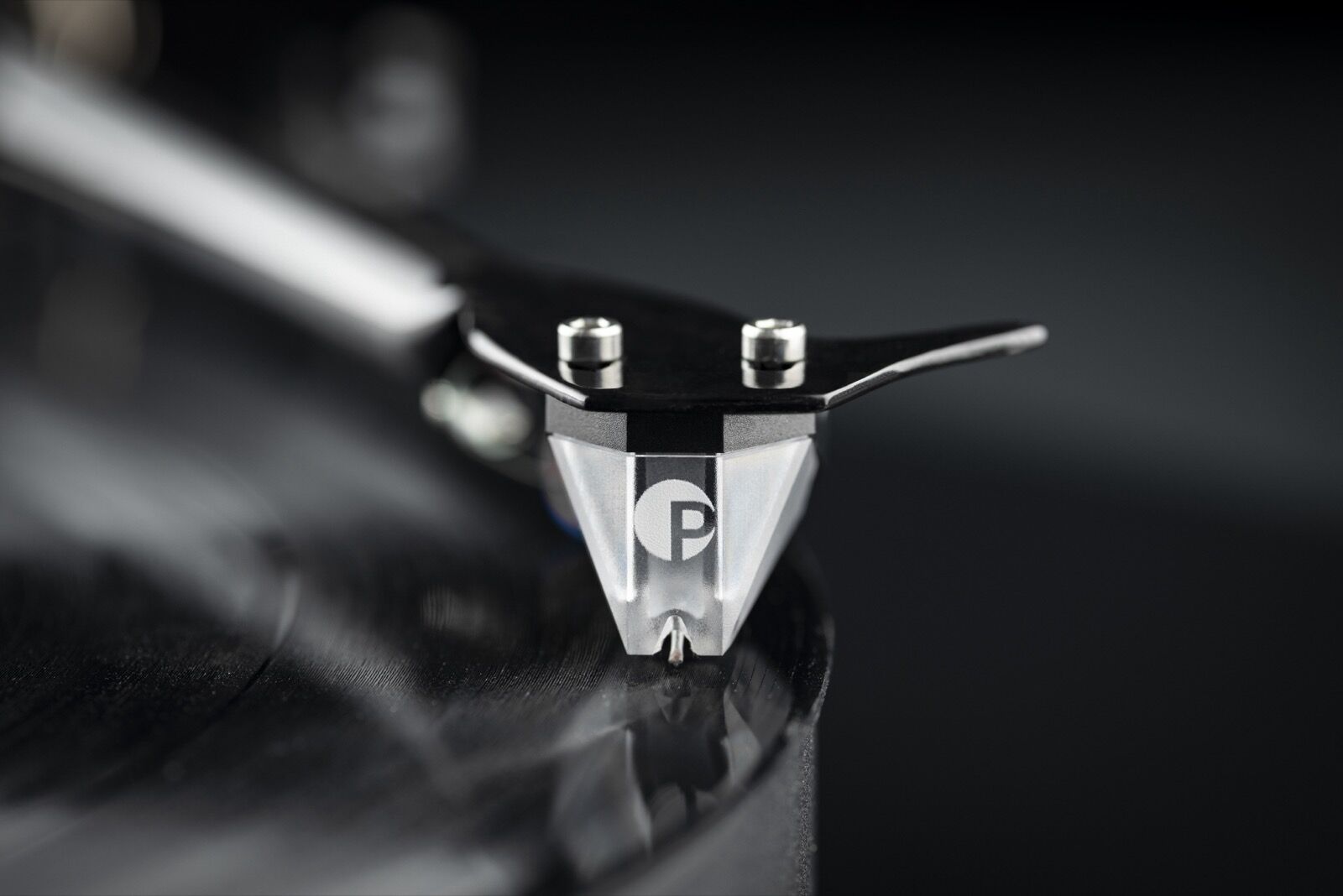 Pro-Ject Debut PRO B Plattenspieler seidenmatt schwarz