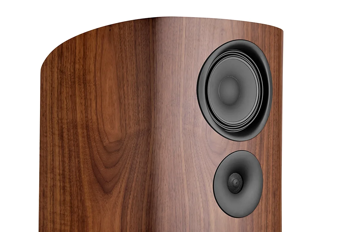 reference-1-nuss-front-top-2024